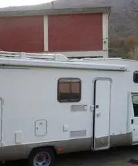 Camper mansardato