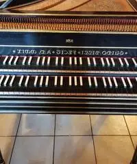 Per dare Harpsichord 2 tastiere