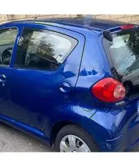 Toyota Aygo 1.0 benzina cambio automatico neopaten