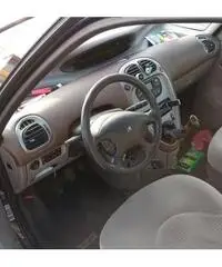 Citroen Xsara Picasso 2.0 diesel Autocarro 4 post