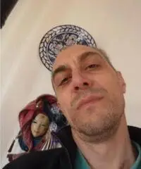 Cerco un' incontro con una donna spumeggiante!!