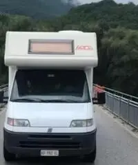Camper mansardato