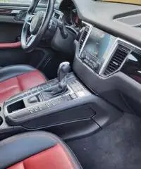 PORSCHE Macan - 2016