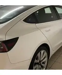 TESLA Model 3 - 2019
