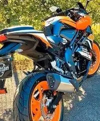 Nuova wottan moto gp1 125 a liquido orange racing