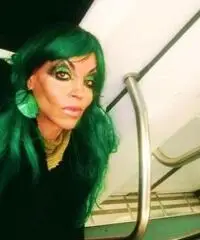 UN AMICO PER CHIACCHIERARE LA NOTTE..CLICCA