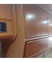 Iveco daily 35 13 con ampio garace moto