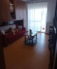 VENDO ALLOGGIO CON BOX AUTO