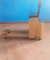 Rif34-Traspalet elettrico di marca CARR-EFFE