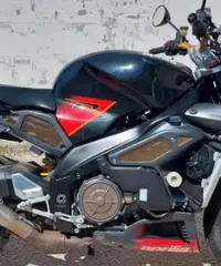Aprilia Tuono 1000 R - 2004