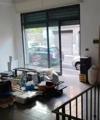 S.G.La Punta centro bottega di 140 mq su 2 livelli