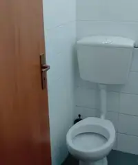 S.G.La Punta centro bottega di 140 mq su 2 livelli