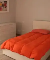 Camera con balcone - 500 euro spese incluse