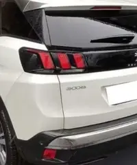 Peugeot 3008 BlueHDi 130 S&S EAT8 Allure*IN A...