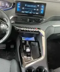 Peugeot 3008 BlueHDi 130 S&S EAT8 Allure*IN A...