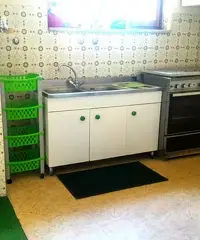 Stanza femminile brevi p., zona tribunale