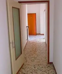 Parma, stanza matrimoniale uso singolo