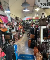 In centro a Siena, negozi in posizione ottima