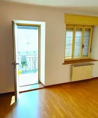 Casa in linea con scoperto