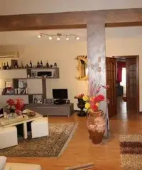 Appartamento 5 vani Terrazza Catania zona Circonva