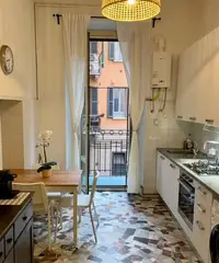 Camera in via Piero della Francesca, 74 Milano