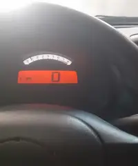 Citroen C3 ano 2010 con 150000km