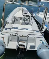 Imbarcazione gommata