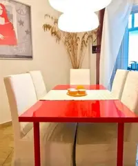 Pentavani VI piano vista mare di fronte stazione