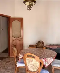 Via Canova, Trivani mq. 75