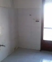 GIOIA TAURO - VIA SARDEGNA - VENDESI APPARTAMENTO