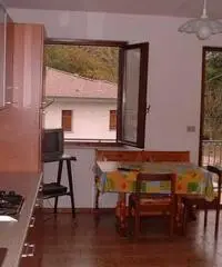 Camera arredata low cost a CLAUZETTO /friuli