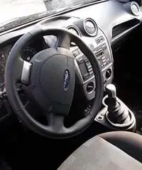 Ford Fiesta 1.2 16V 3p. Titanium