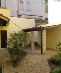 Rimini Centro ufficio 1 vano con sala attesa e bagno