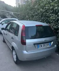 Ford Fiesta 1.4 TDCi 5p. Ghia