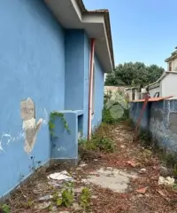 PORZIONE DI TRIFAMILIARE A CASTEL VOLTURNO