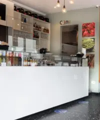 Negozio di 5 locali a Lazzate