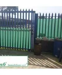 Capannone artigianale/commerciale di mq 330/ Cod. A-441