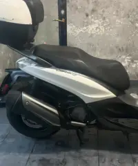 Piaggio Beverly 350 ie