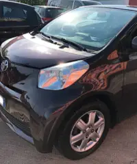 Toyota iQ 1.0 Adatta per neopatentati
