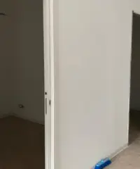 Locale angolare ristrutturato con rendita locativa