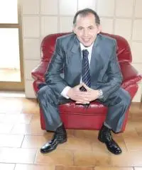 CERCO FIDANZATA SERIA