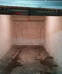 Garage IV Ponte - Centro Como - INVESTIMENTO