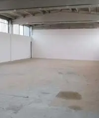 Capannone a Opera in provincia di Milano