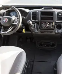 VENDUTO - Camper Van Roller Team Livingstone K2