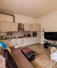 Bilocale in vendita in via Ludovico Ariosto  Borgo Roma, Verona