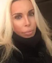 Cerco felice l'uomo nel fiore della vita