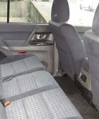 Mitsubishi Pajero 3.2 DI-D SW 5 posti