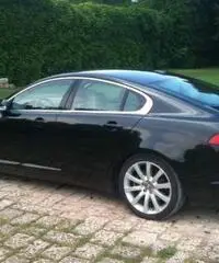 Nolo matrimonio Jaguar Xf eventi Puglia - Bari