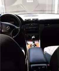 Mercedes station wagon - Bologna