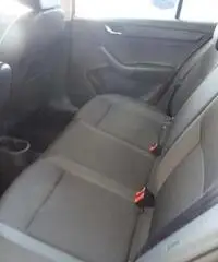 SKODA RAPID SPACEBACK 1.6 TDI CR AMBITION 90CV - Napoli